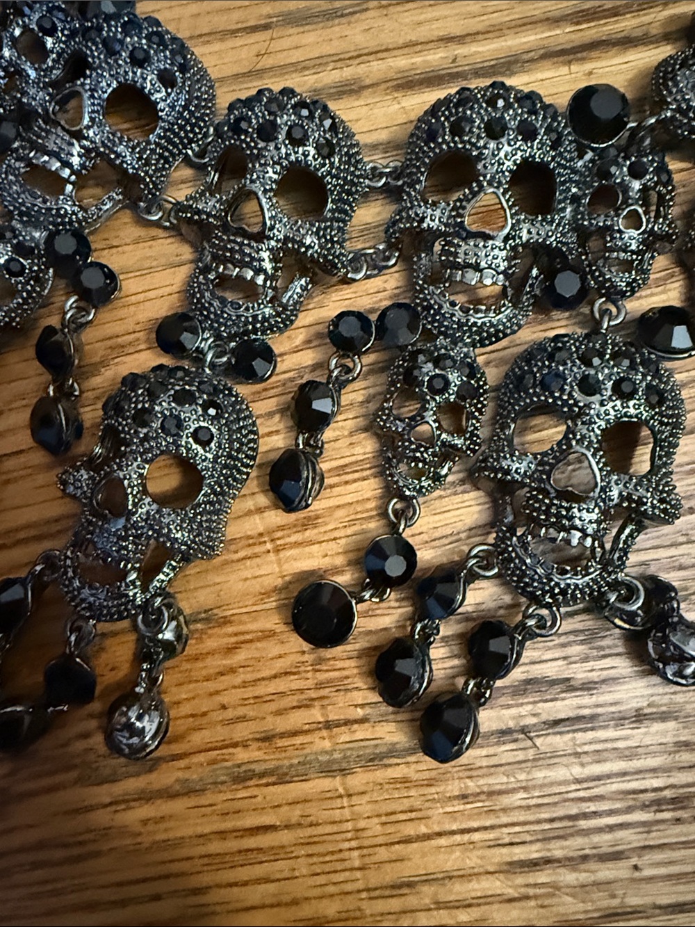 Gunmetal Skull Statement Necklace - Women's Gothic Jewelry - Picture 3 of 4